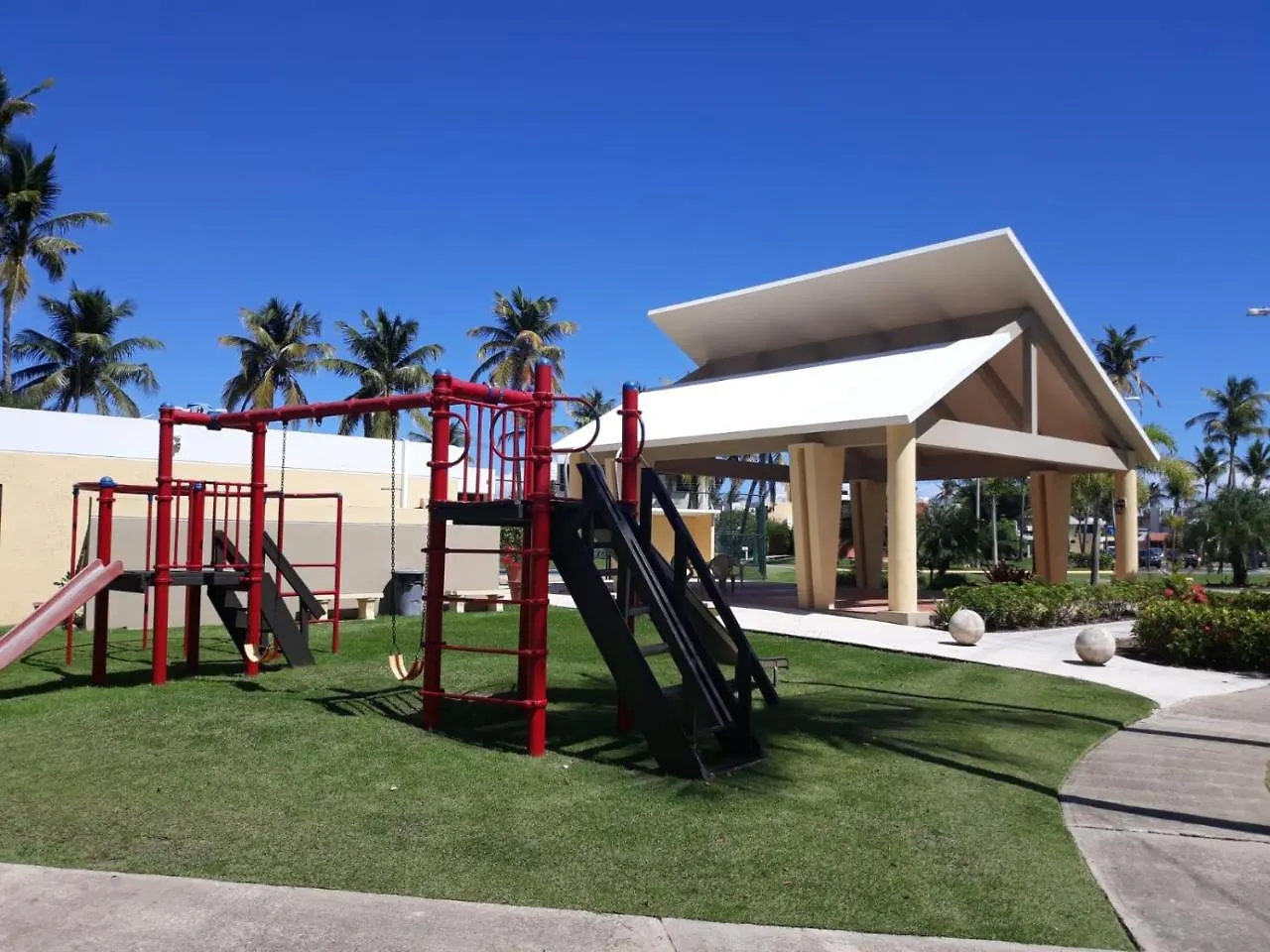 Casa Azul At Solimar In Luquillo Beach. Hotel Holiday home